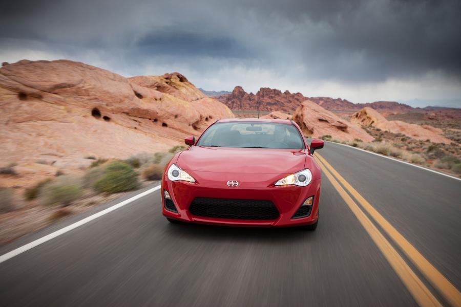  Scion FR-S 2013 года  (фото 116 из 192)